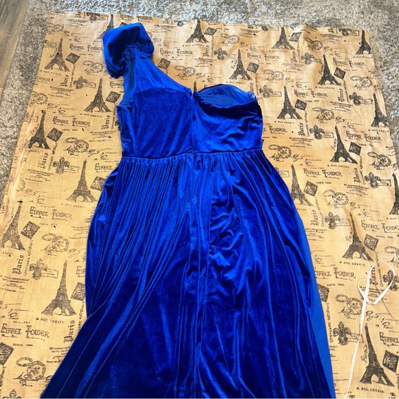 Fashion Nova NWT! Royal Blue Rosalia Stretch Velvet Maxi Dress Size 2X - Picture 14 of 15